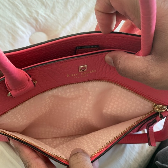 Kate Spade Purse - Picture 4 of 8